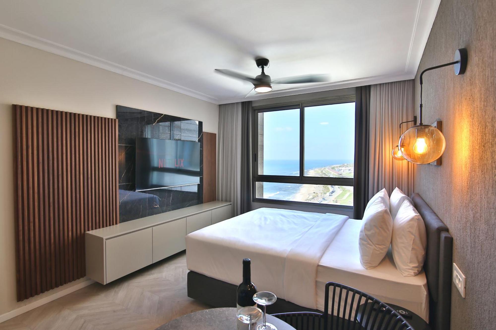 Luxury Suites By Notaly Ariel - Carmel Beach 海法 外观 照片