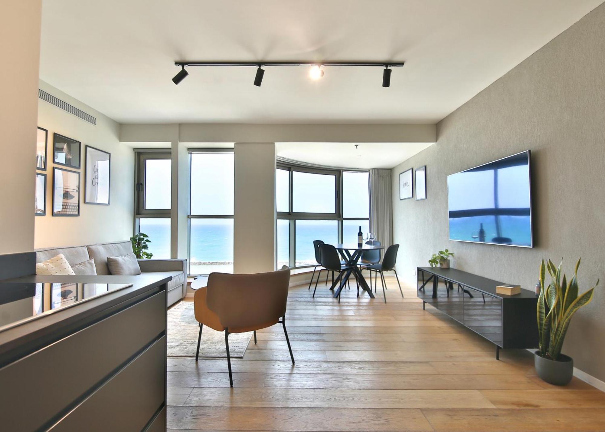 Luxury Suites By Notaly Ariel - Carmel Beach 海法 外观 照片