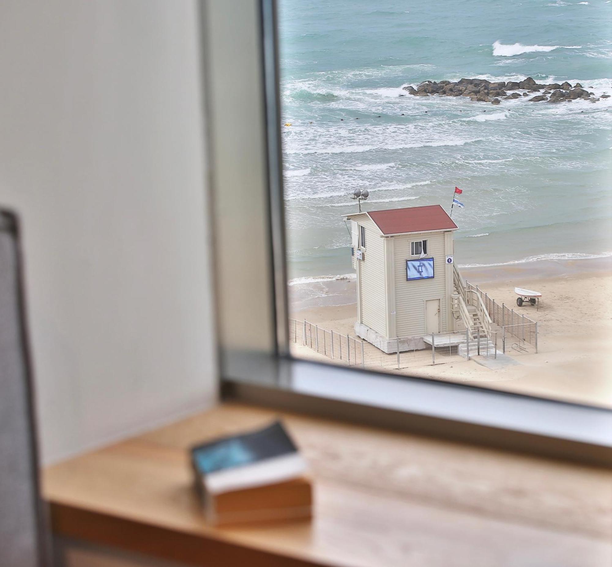 Luxury Suites By Notaly Ariel - Carmel Beach 海法 客房 照片
